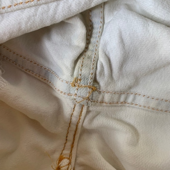 LEVI'S 100% Cotton White/Acid Washed Light Blue Jean Shorts Size JR 7 (1099) - Picture 12 of 13